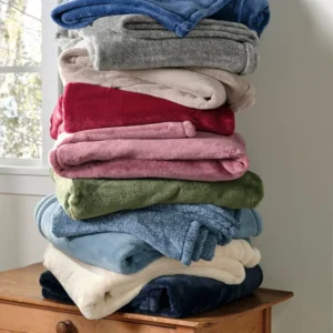 Blankets, quilts, comforters